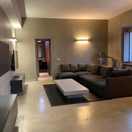Spacious & Elegant Apartment Near Corso Como - Maroncelli Milão Exterior foto