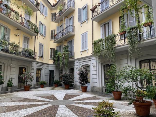 Spacious & Elegant Apartment Near Corso Como - Maroncelli Milão Exterior foto
